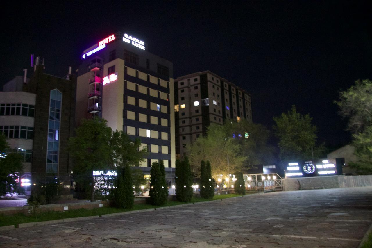 Hotel Deluxe Plaza Almatý Exterior foto